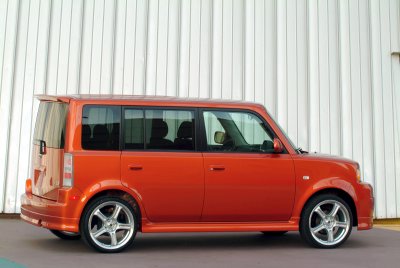 51scion_xb_02_from-toyota_